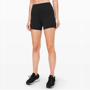 ✨Lululemon - Align Short 4’ Black✨